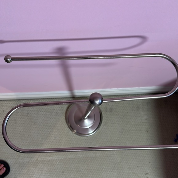 Towel Holder - Picture 3 of 6